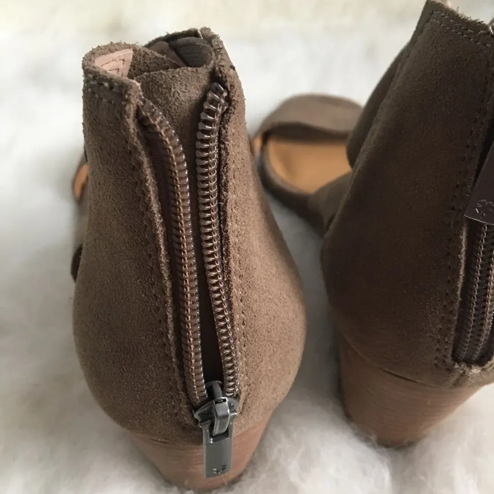 Lucky Brand Tammanee Suede Wedge Sandals Size 10